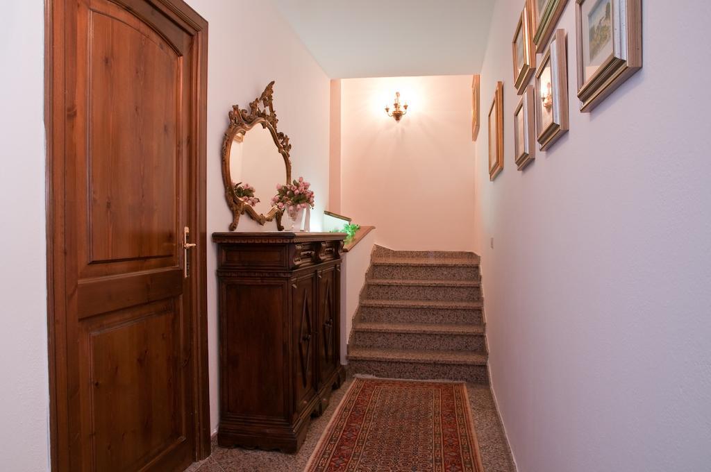 Bed&Breakfast Chiara Olbia Exteriör bild